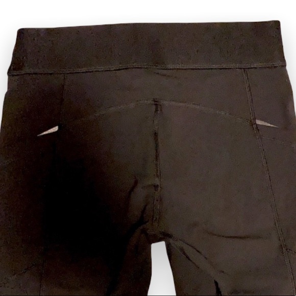 (SOLD) LULULEMON bike shorts. - Picture 2 of 8